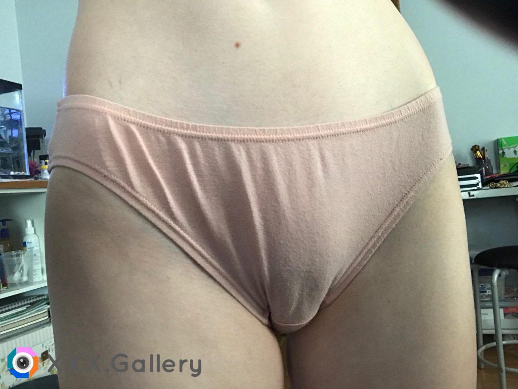 Do I look pretty in these tight little panties ?