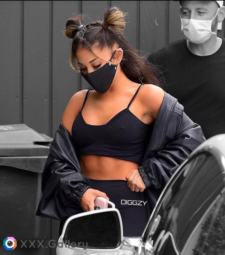 Ariana Grande pokies