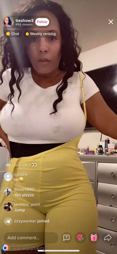 Sweaty nipples ?‍? working out on tiktok big booty big boobs