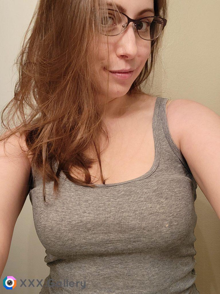 A rare clothed, but braless, pic...but my hair looked GREAT