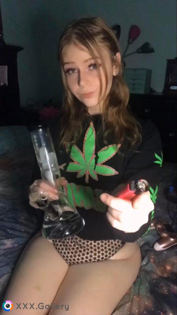 Are edgy stoner girls your type?