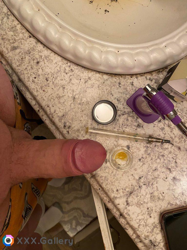 So(m)e dicks and dabs?