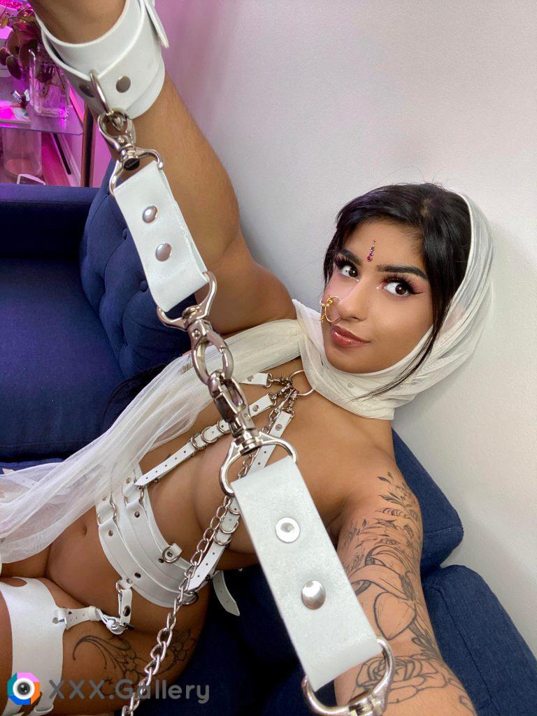 Can I be your kinky Indian [f]uckdoll? ?