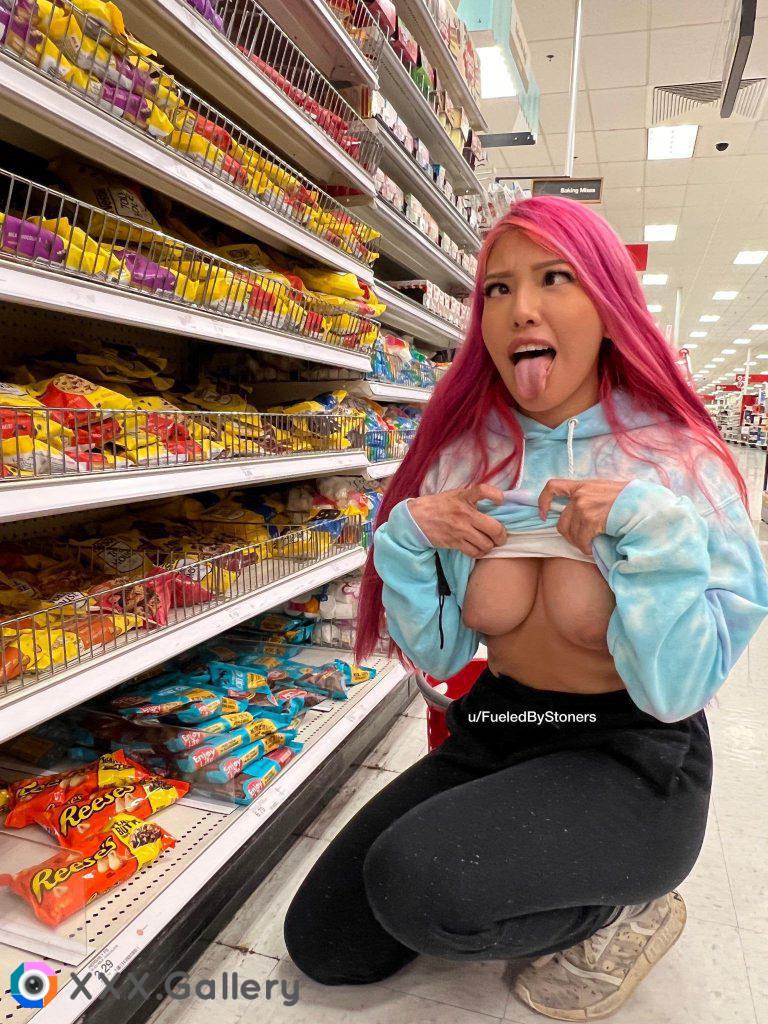 Find me in the candy isle like this [IMG]