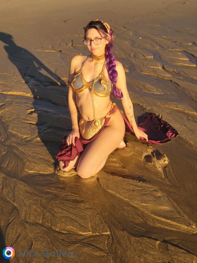 Since r/starwars was not having it...here is my Slave Leia <3 [oc] [anastasialovegood]