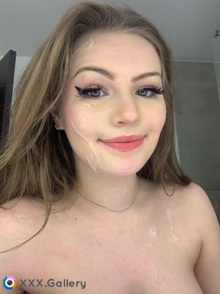 You’ve never met a girl that likes being covered in cum as much as meeee