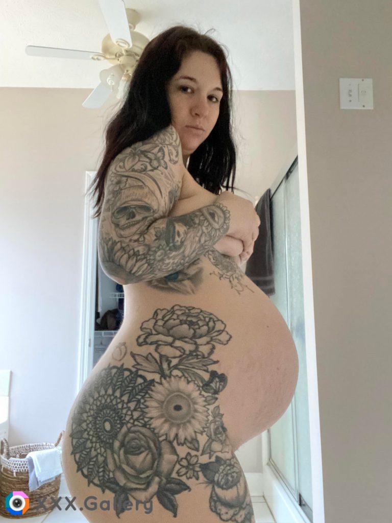 Go see better pics of this pregnant body ?