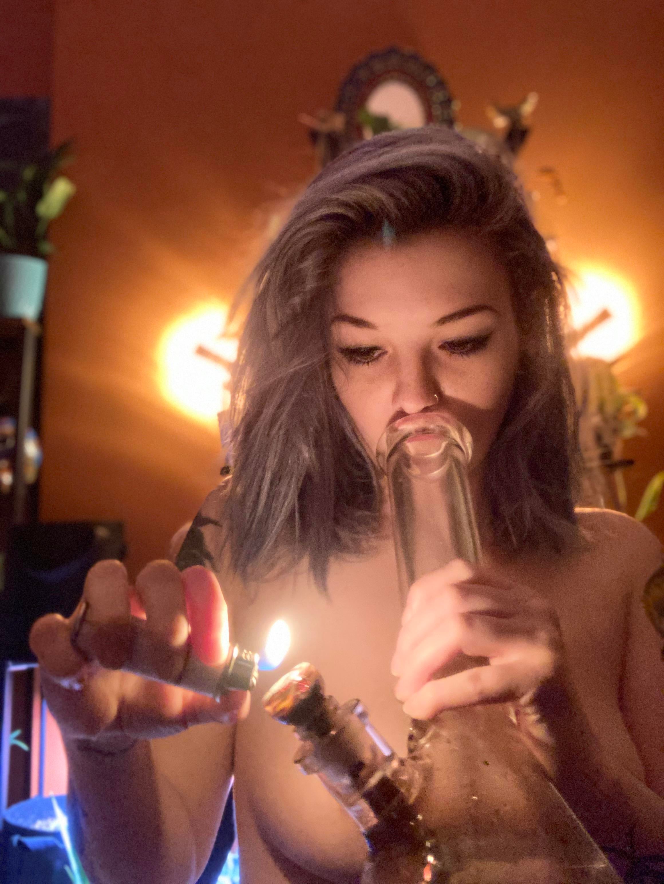 All Stoner Pornstars That Love A Hit From The Bong