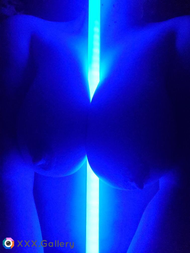 I'd love to use your lightsaber next ? [F]