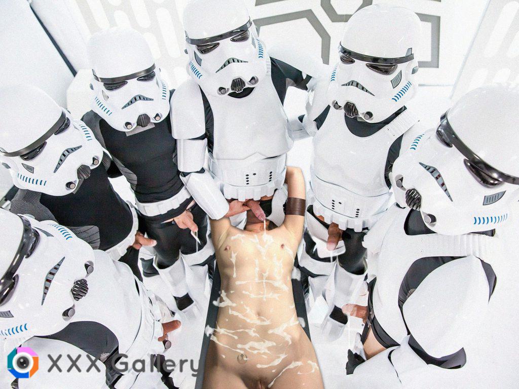 Stormtroopers take selfie with captured Rey (ThisGirl_20)