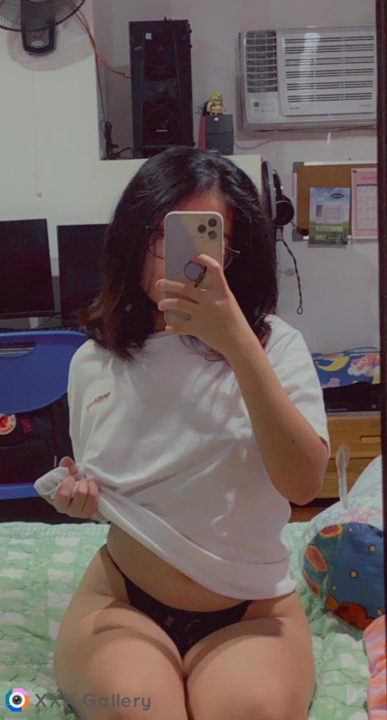 Tight Filipina teen for your lunch break