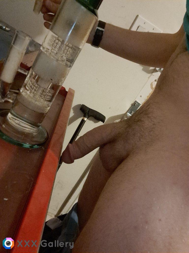 flaccid (m)id day bong rips