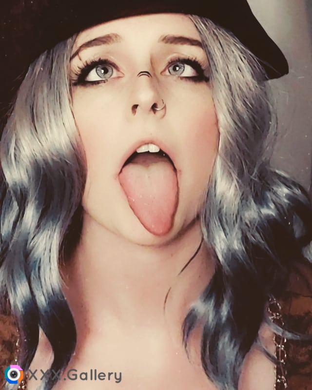 10 points if you get it all on my tongue ?