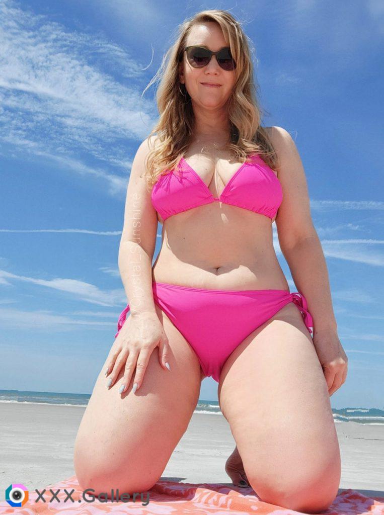 Would you look twice if you walked by me on the beach? [F48]