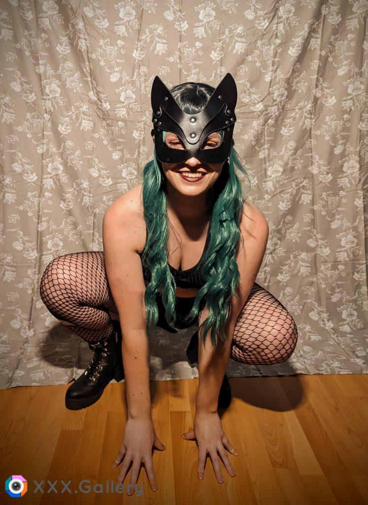 Green haired catbabe ?