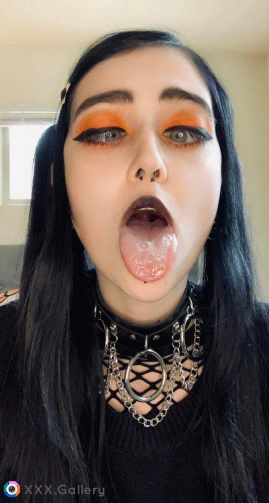 Fuck my throat and give me a facial, can’t you see I’m begging ??