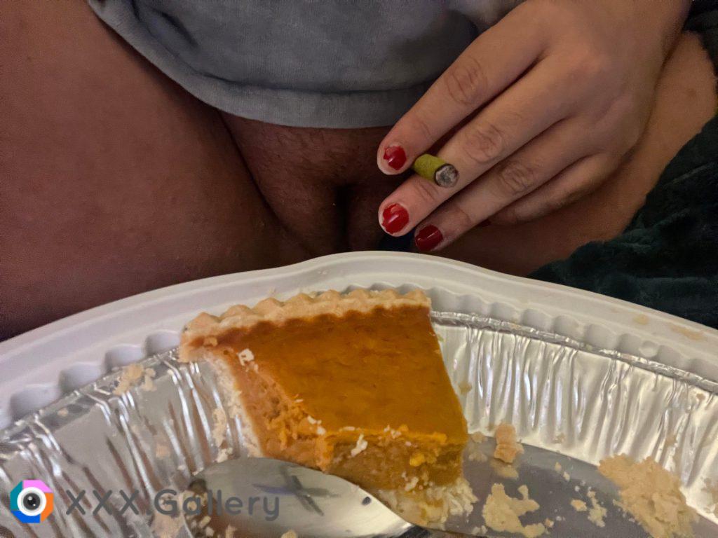 Anyone else got the munchies (f)or pie?