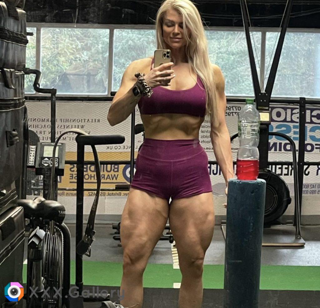 Can I be your muscle worship mommy?