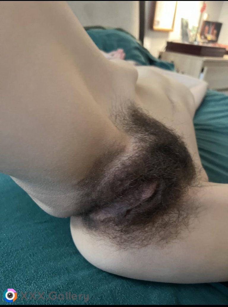 Come kiss my furry pussy please :)