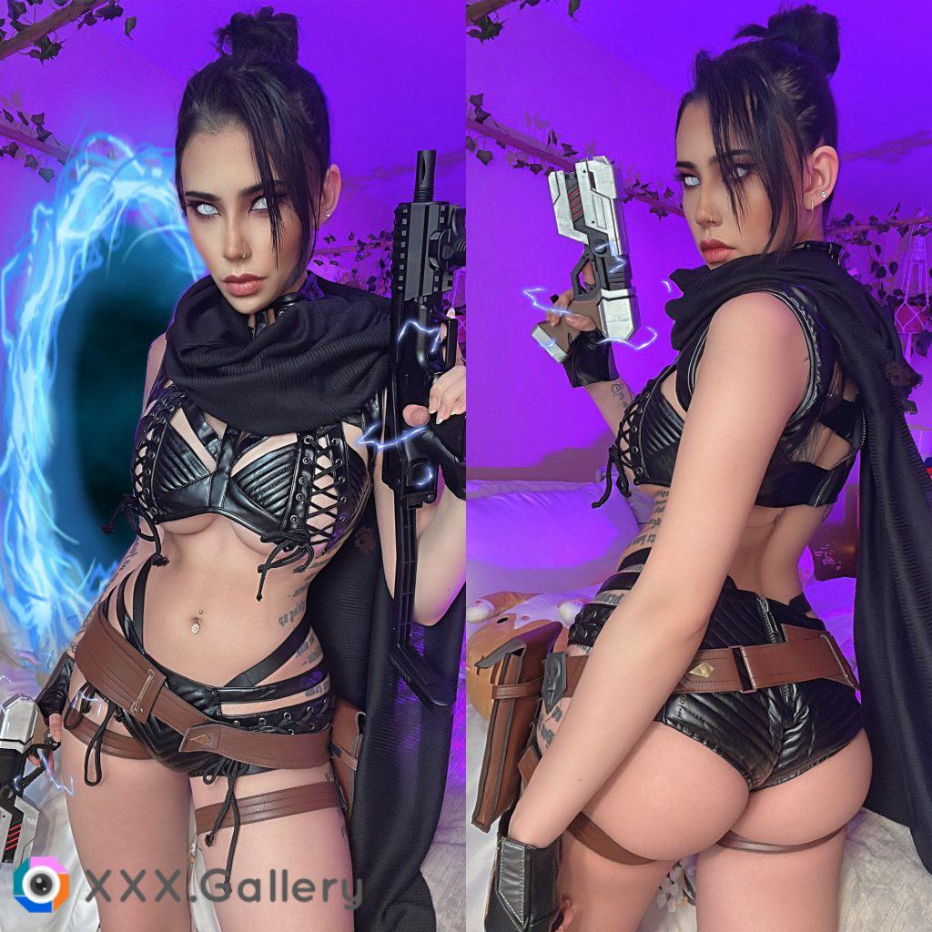 Wraith boudoir closet cosplay from Apex Legends by Felicia Vox