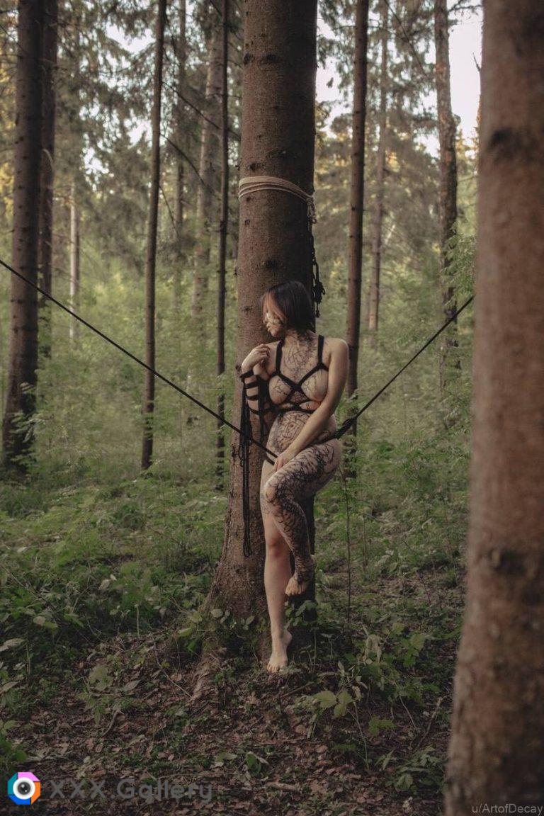 Body paint amp shibari amp forest amp Karandashiha