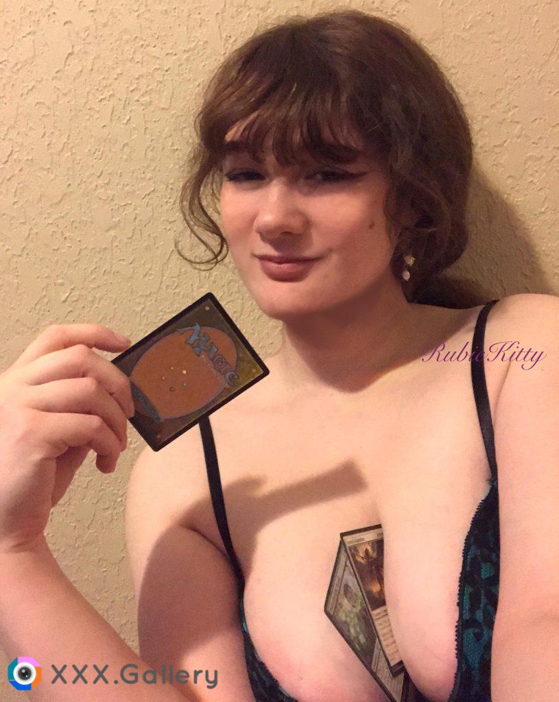 [F] I hope you don’t mind how I hold my cards😉