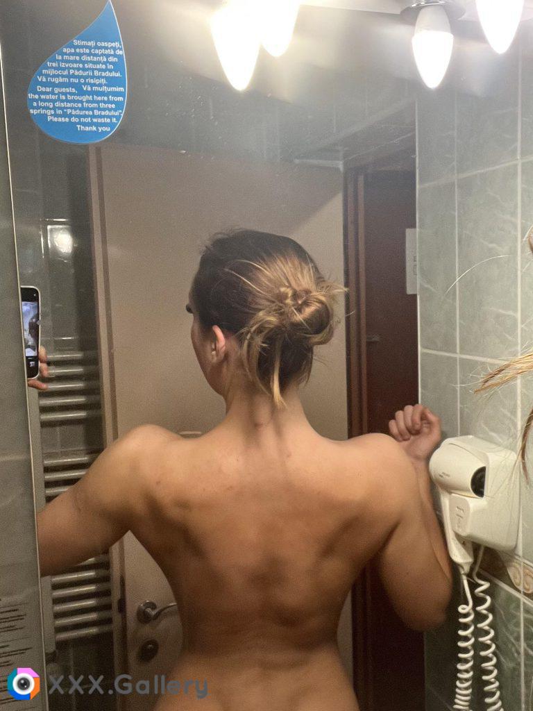 Rate my back, 19 y/o and natty💦