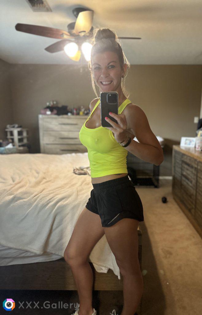 Fit Moms have more fun………only a Fit girl could pull off this Gym Fit!