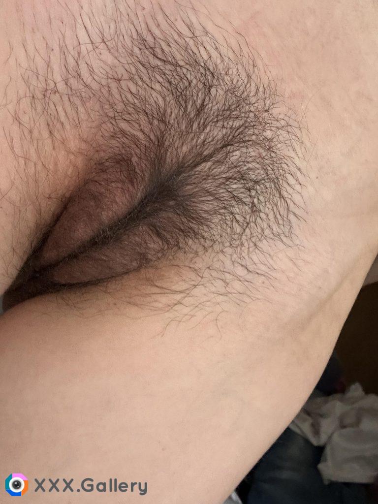 I love men who worship my pussy hair