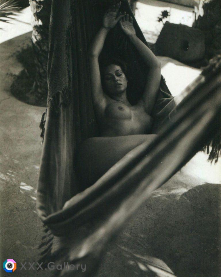 Monica Bellucci relaxing on the hammock