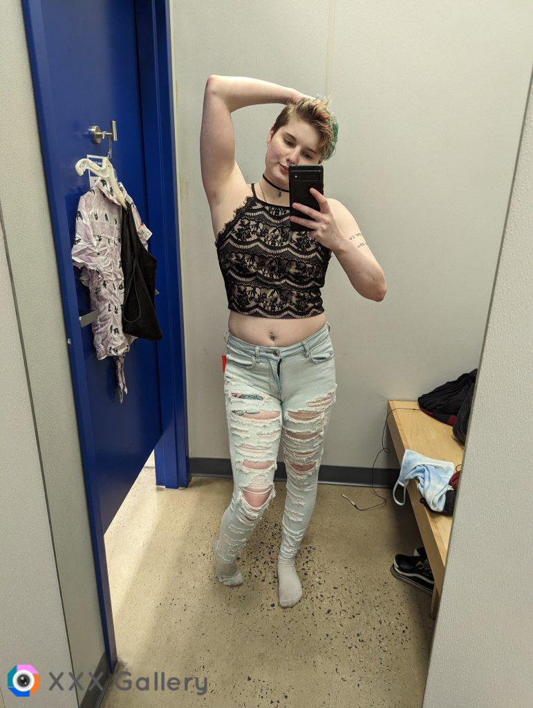 Serving cunt in the Goodwill dressing room