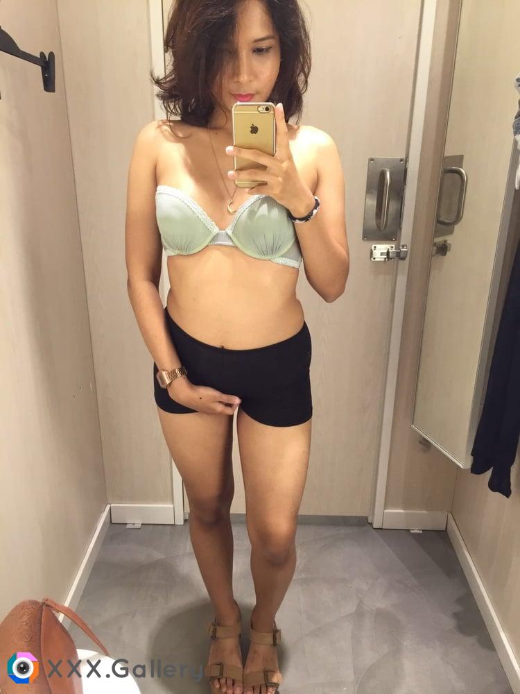 Bra try-on