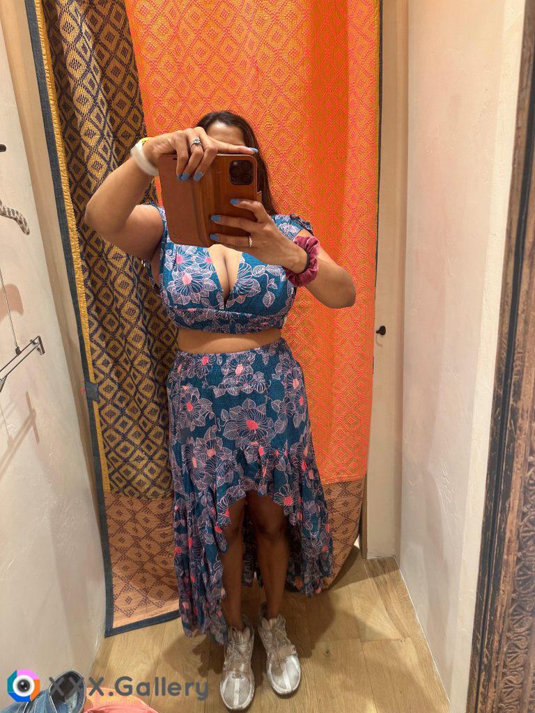 [F] Fitting room fun. Buy or not??