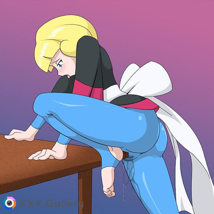 Greta masturbating on a table GreenNinja