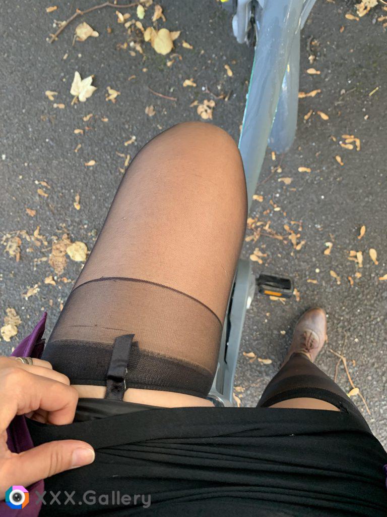 Office trouble: cycling to work in stockings 😉 how would you react as a driver/pedestrian 😉?