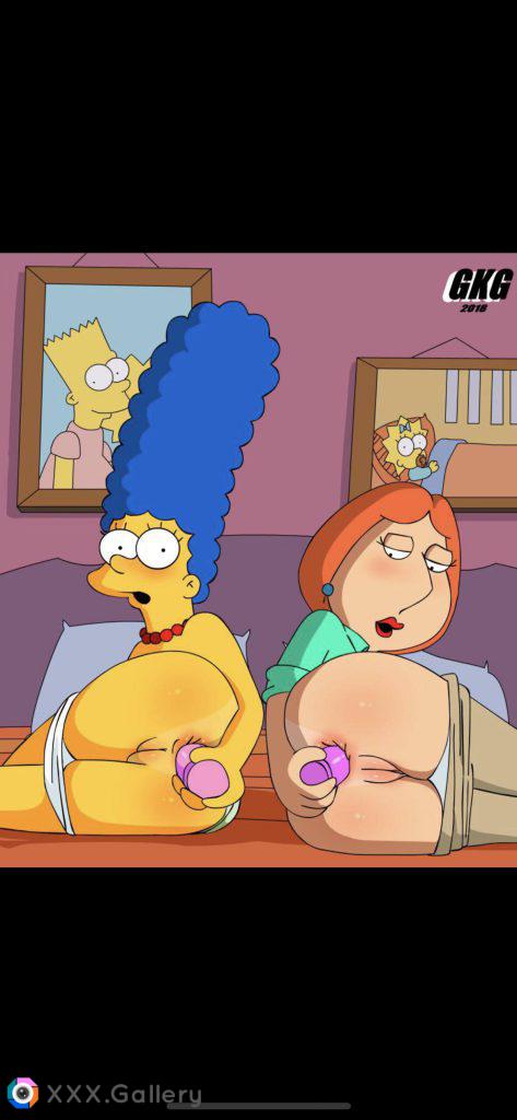 Lois and Marge anal dildo