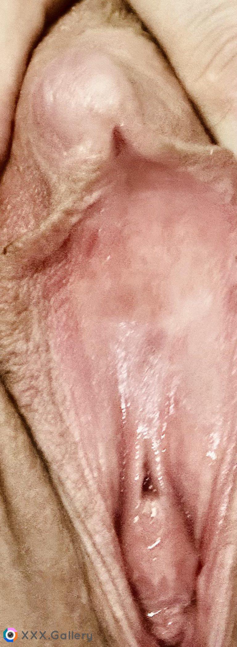 Massive clit secret spot under the tip 👅