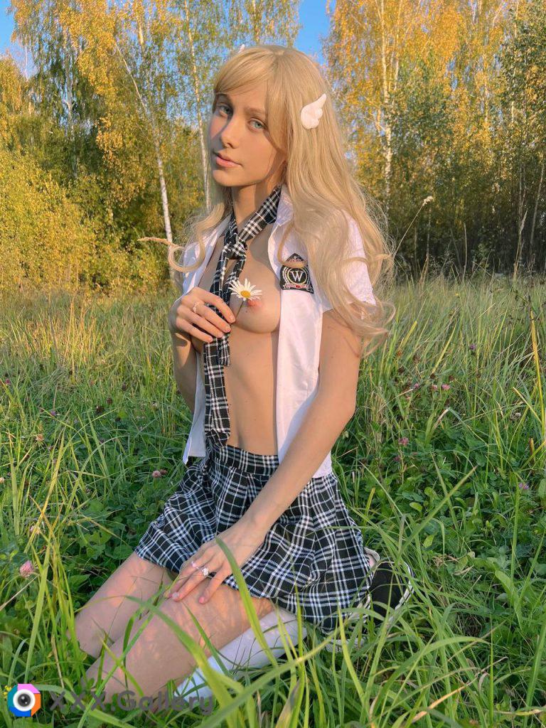 blond slim girl with a skirt drowrangel