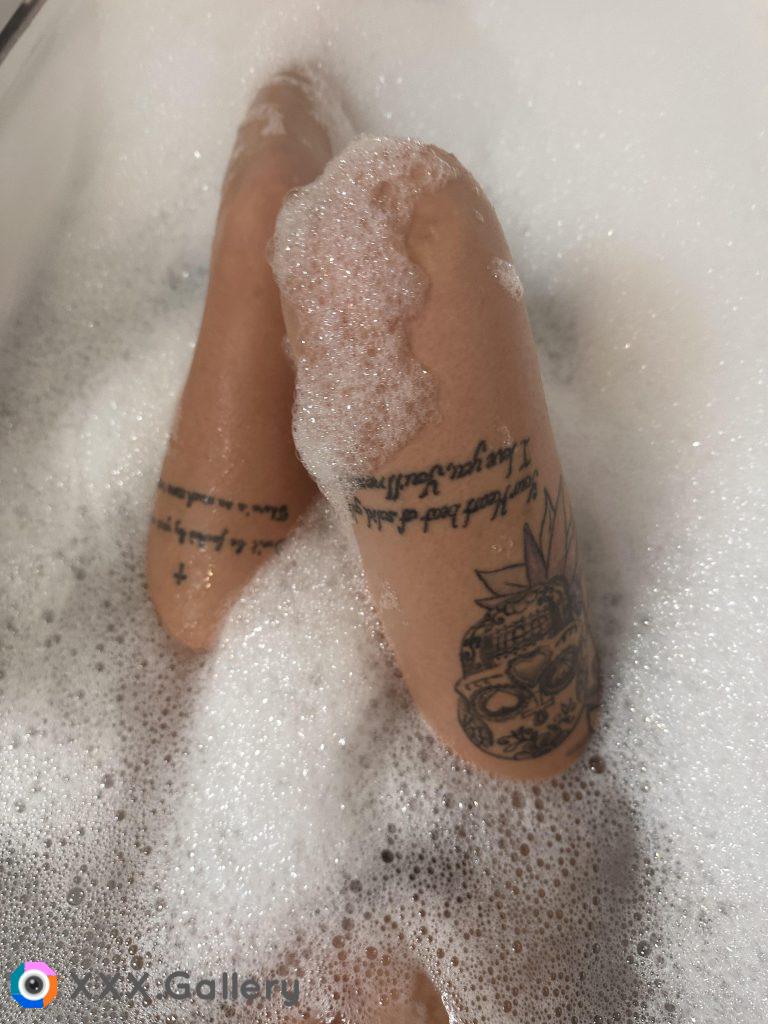 Bubble baths are so relaxing 🛁🫧