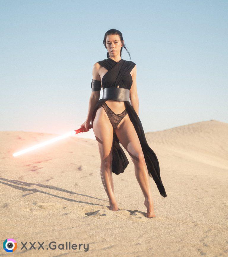 Dark Rey on Jakku (@KyloRenClub)