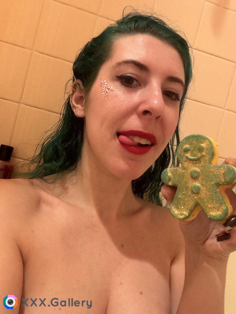 Sexy gingerbread selfie