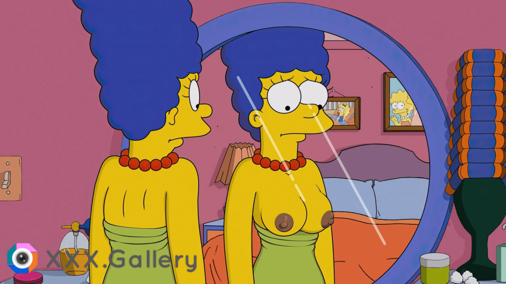 Too small?? [Marge Simpson,The Simpsons] (MangoArt)