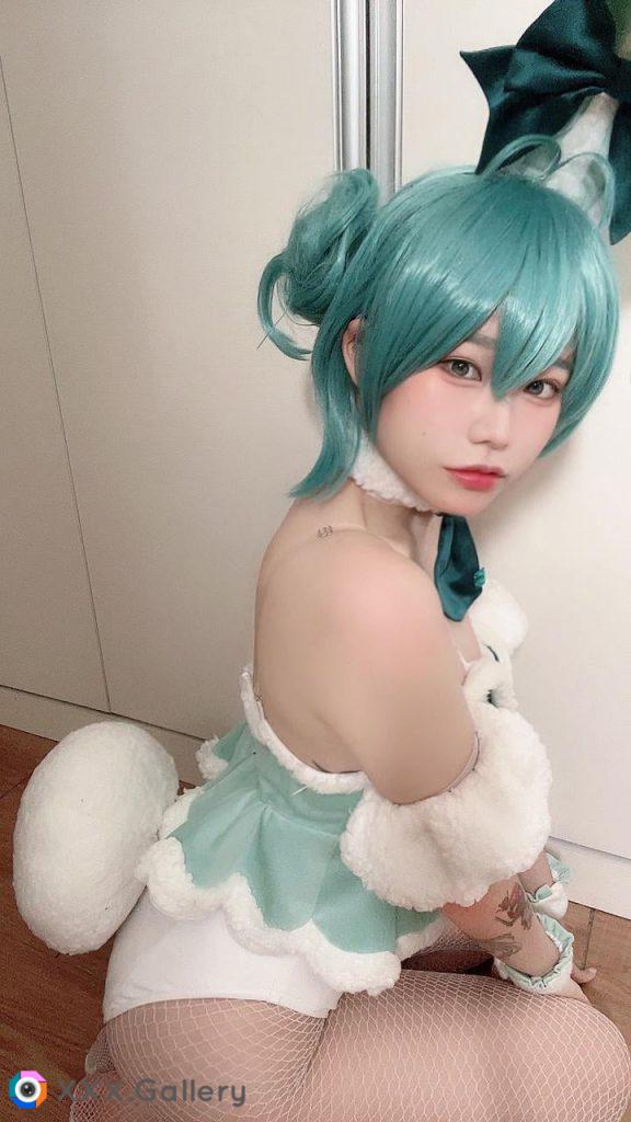 Hatsune Miku ✨