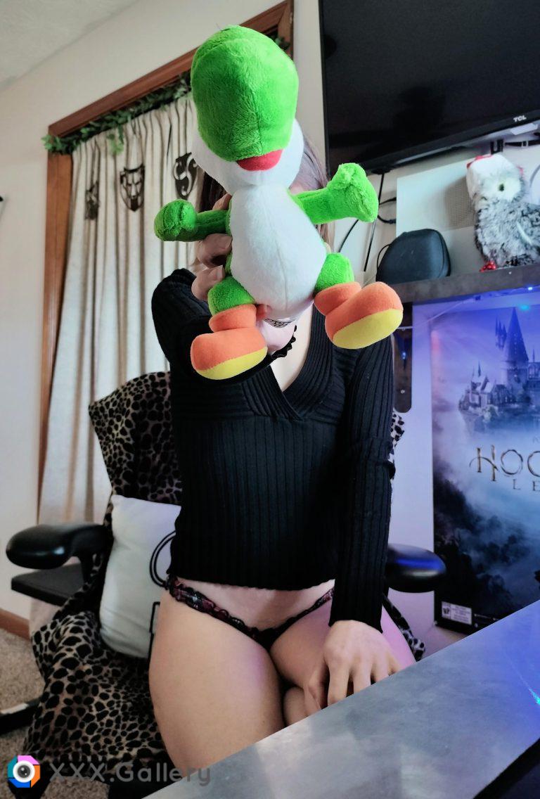 My new Yoshi!! <3