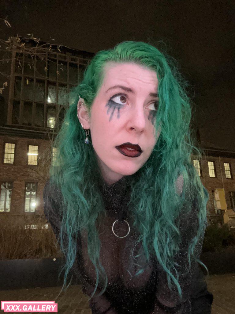 Green goth