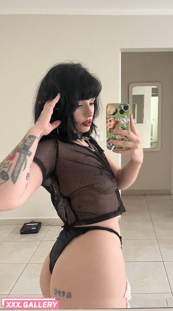 Pale Brazilian goth babe