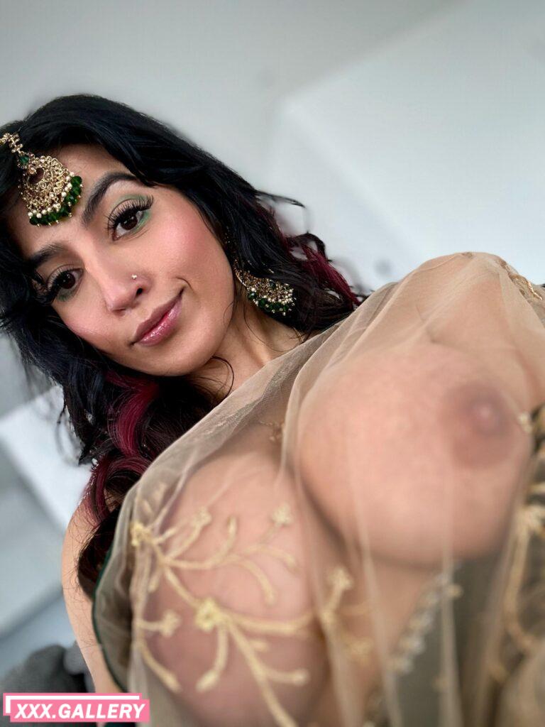 Want some mango lassi? 🇵🇰 [F]