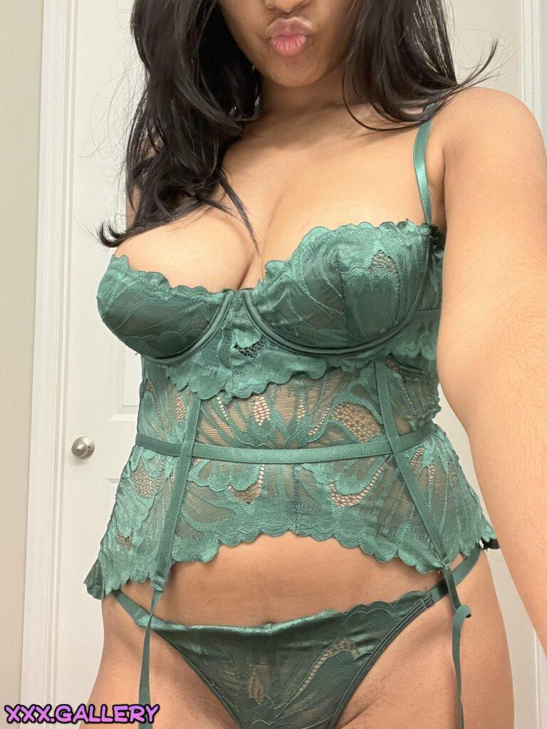 Do you wanna come over while my husband is at work? [F]