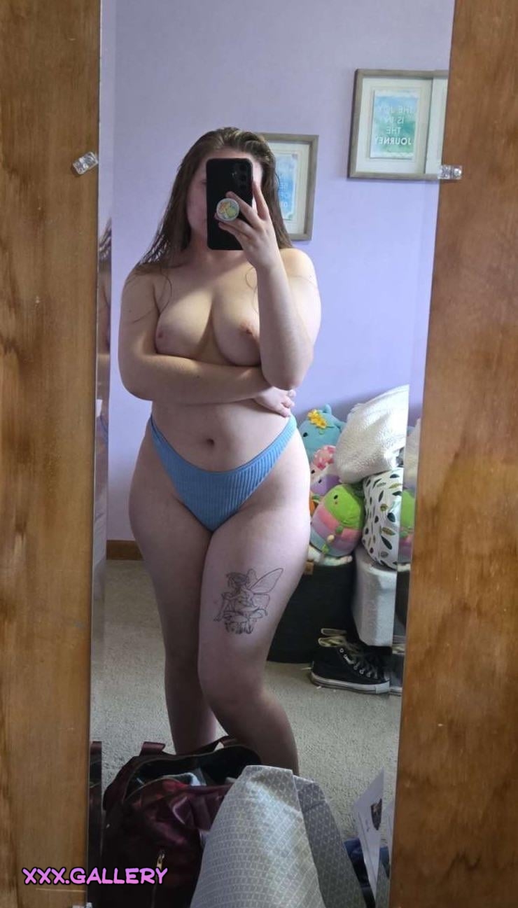 All Natural, 5’2” 175lb 24F