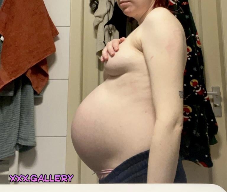 8 months pregnant with a baby from a stranger